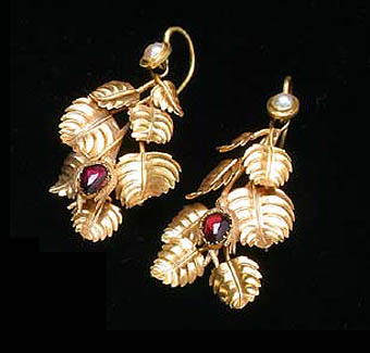 Gold Victorian Leaf Earrings